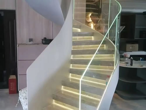 ���Θ���004